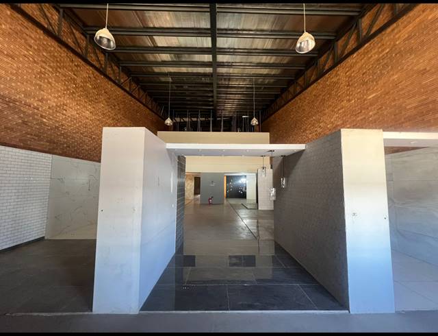 607M² WAREHOUSE TO LET IN HENNOPSPARK